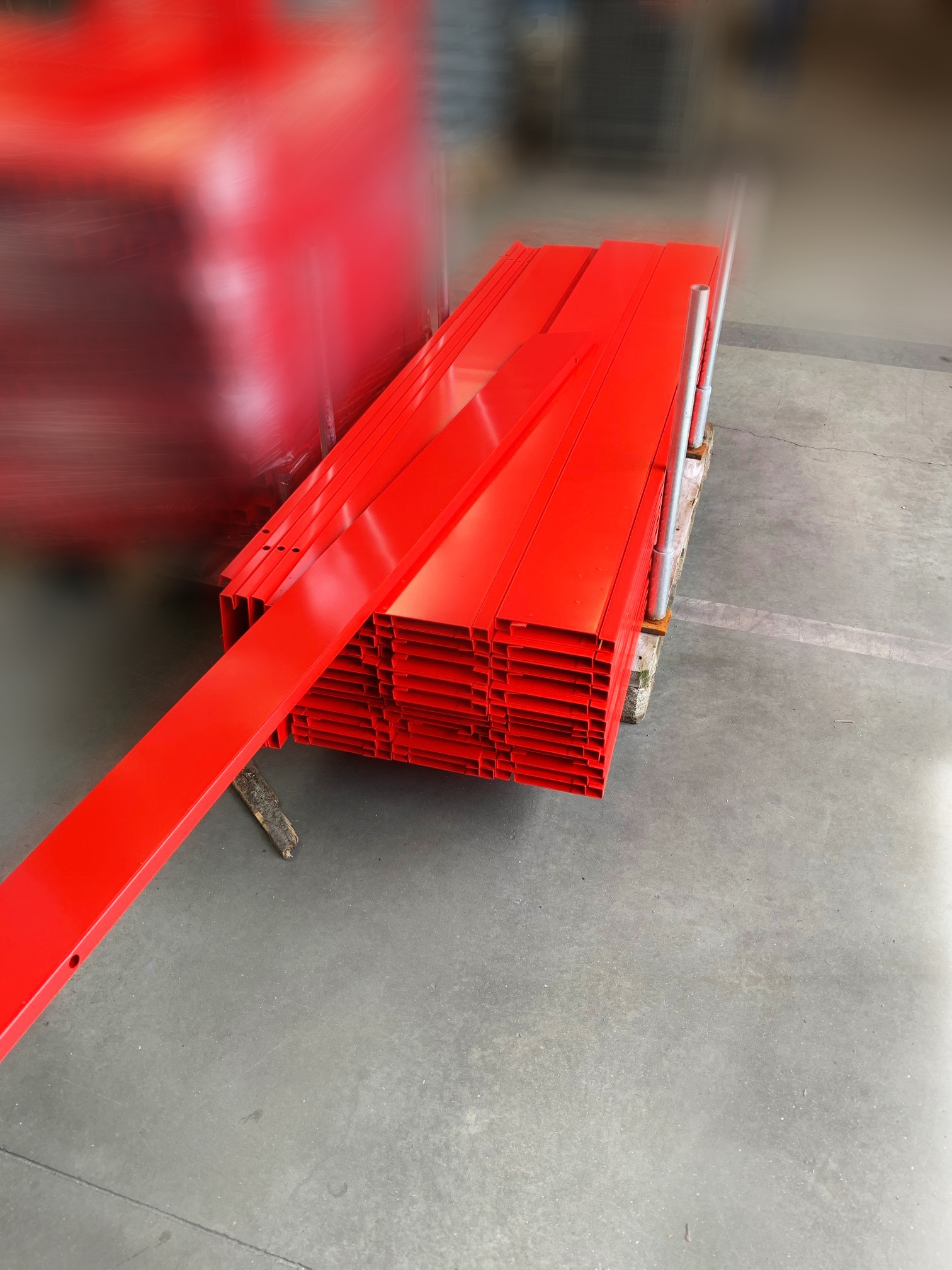 Bareelplank JW - R/W HI 2500x150 mm - rood gelakt