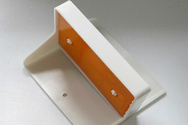 New Jersey reflector 129 x 87 x 157 mm dubbelzijdig w/o -